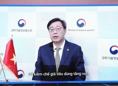 'Chuyển đổi số không còn là vấn đề riêng của quốc gia'