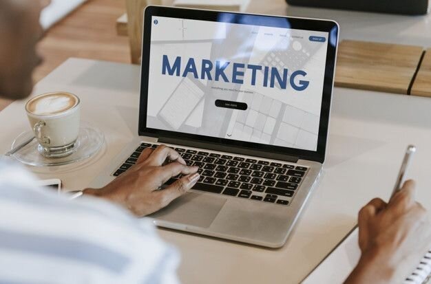 CMS là gì? Vì sao doanh nghiệp lại cần đến nó?