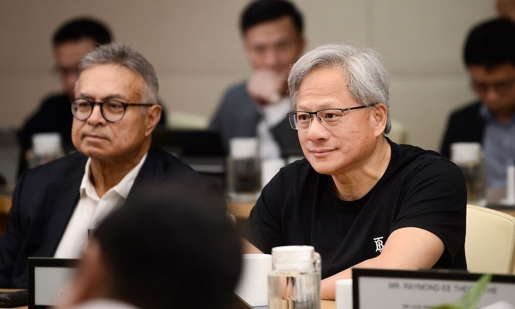 Ông Jensen Huang trong buổi làm việc với tập đoàn Viettel, sáng 11/12. Ảnh: Viettel